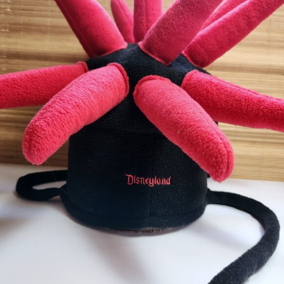 Jester Hat Grumpy Disneyland Resort Black and Red with Ties Adult One Size - Picture 4 of 6
